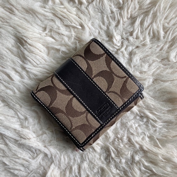 Coach - Small Wallet - Picture 3 of 4